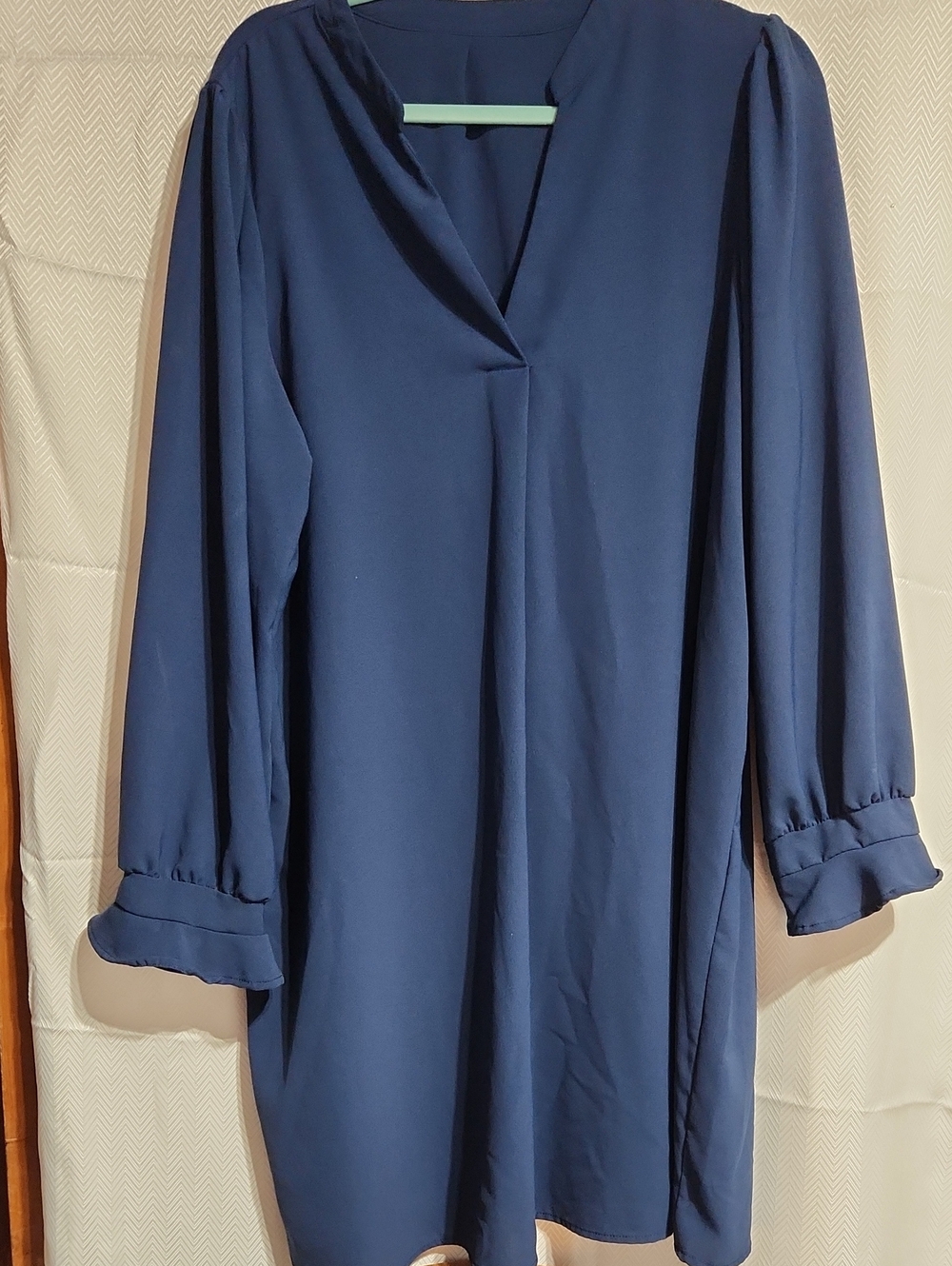 XXL Amazon Navy Long Sleeve V-Neck Shift Dress